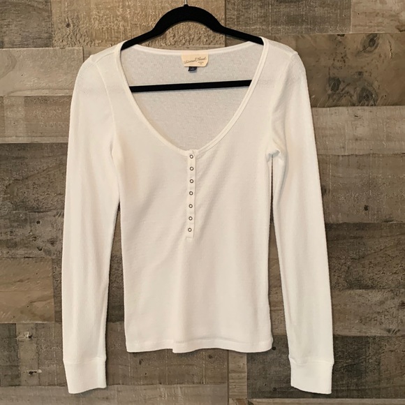 Universal Thread Henley - Picture 6 of 8